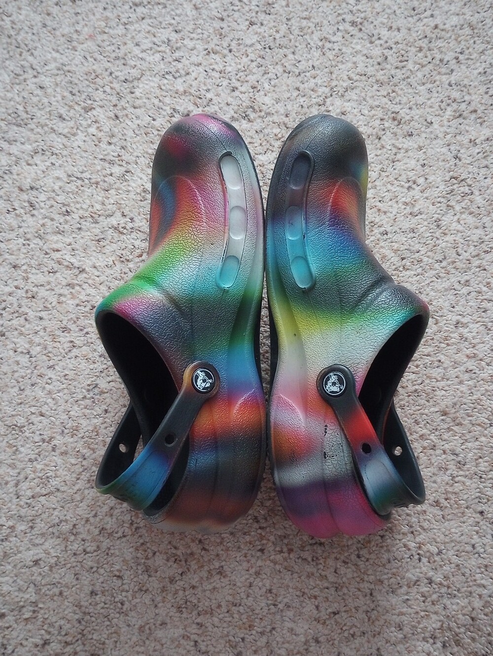 Irdeescent Colorful Crocs Mens Size 8 And Women's Size 10